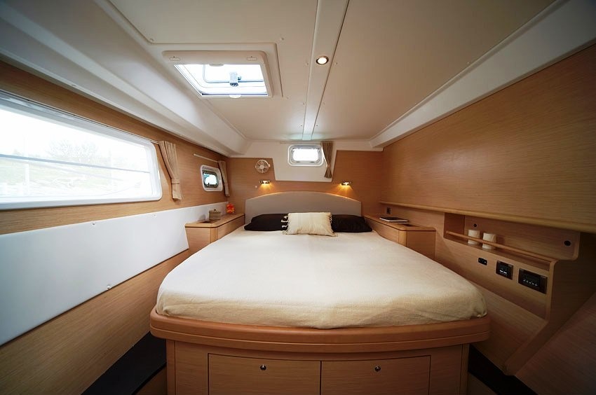 Imgi 48 double cabin